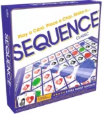 Boîte du jeu Sequence Classic avec grille et jetons colorés