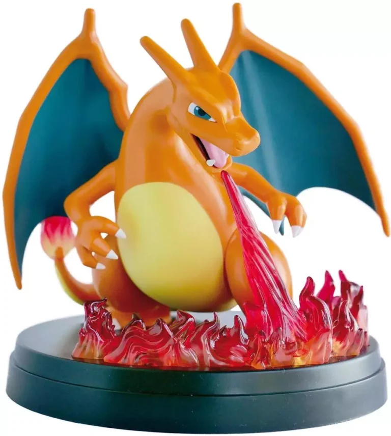 Figurine de Dracaufeu crachant du feu