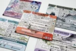 Cartes de jeu colorées avec règles en français