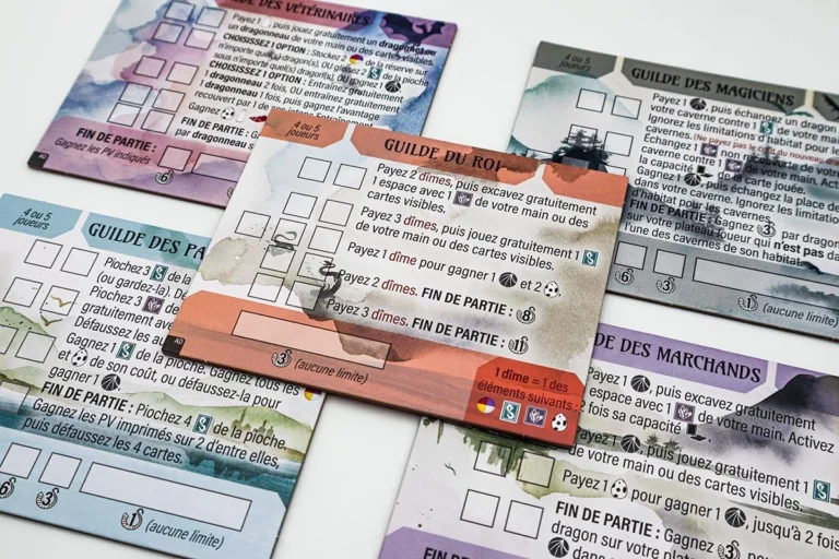 Cartes de jeu colorées avec règles en français