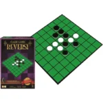 Jeu de société Reversi avec plateau vert et pions noir blanc