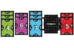 Cartes de jeu colorées avec chiffres et symboles visuels