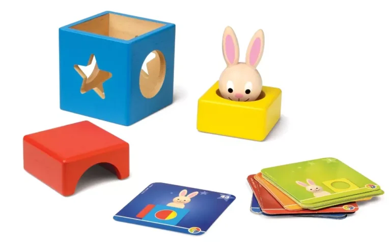 Jouets en bois pour enfant avec lapin