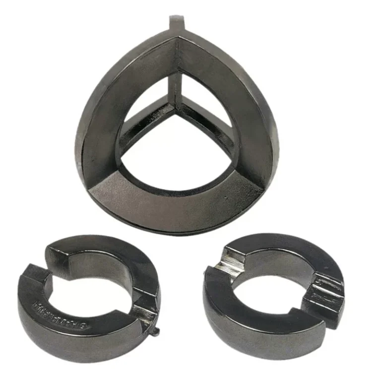 Jeu d’outils métalliques pour coupe de tube.